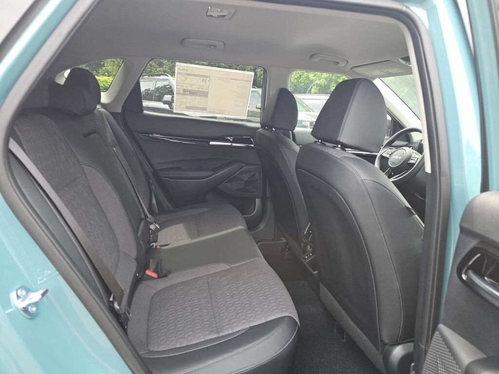 New 2026 Kia Seltos S AWD/4WD image 32