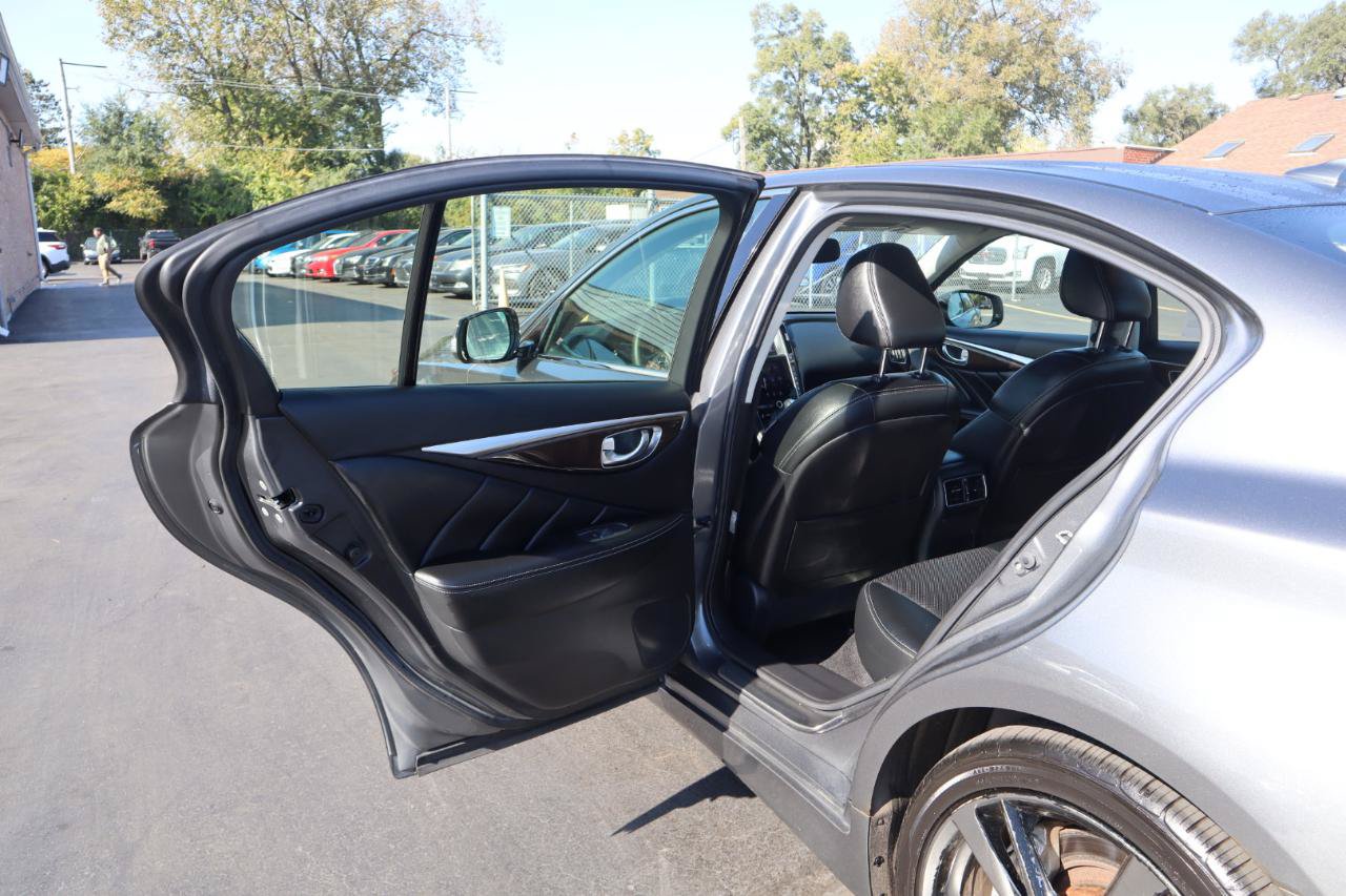 Used 2015 INFINITI Q50 AWD w/ Technology Package image 15