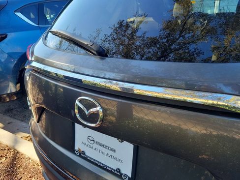 Used 2023 MAZDA CX-9 Touring image 18