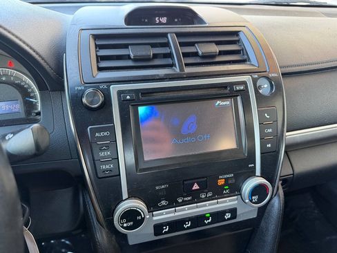 Used 2013 Toyota Camry SE FWD image 26