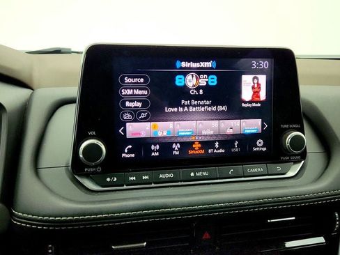 Used 2023 Nissan Rogue SV image 17