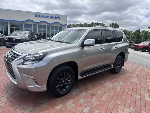 Used 2021 Lexus GX 460 Premium w/ Premium Package AWD/4WD image 32