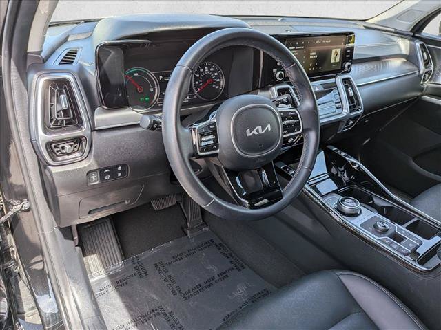 Used 2022 Kia Sorento SX w/ Panoramic Sunroof Package AWD/4WD image 10
