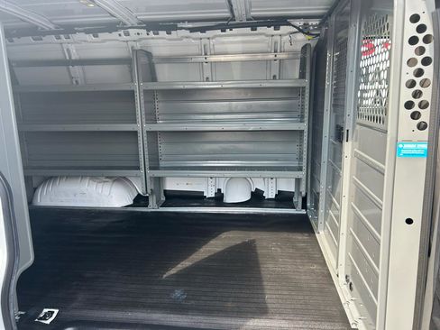 Used 2022 Chevrolet Express 2500 w/ Driver Convenience Package image 27