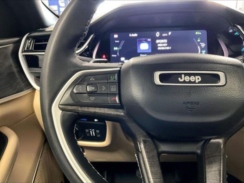 Used 2023 Jeep Grand Cherokee 4WD 4xe image 23