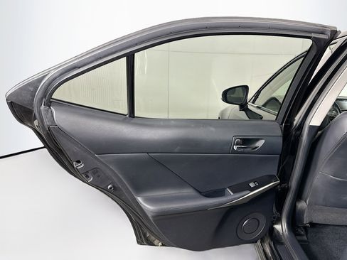 Used 2014 Lexus IS 250 4dr Sport Sdn Auto RWD image 25