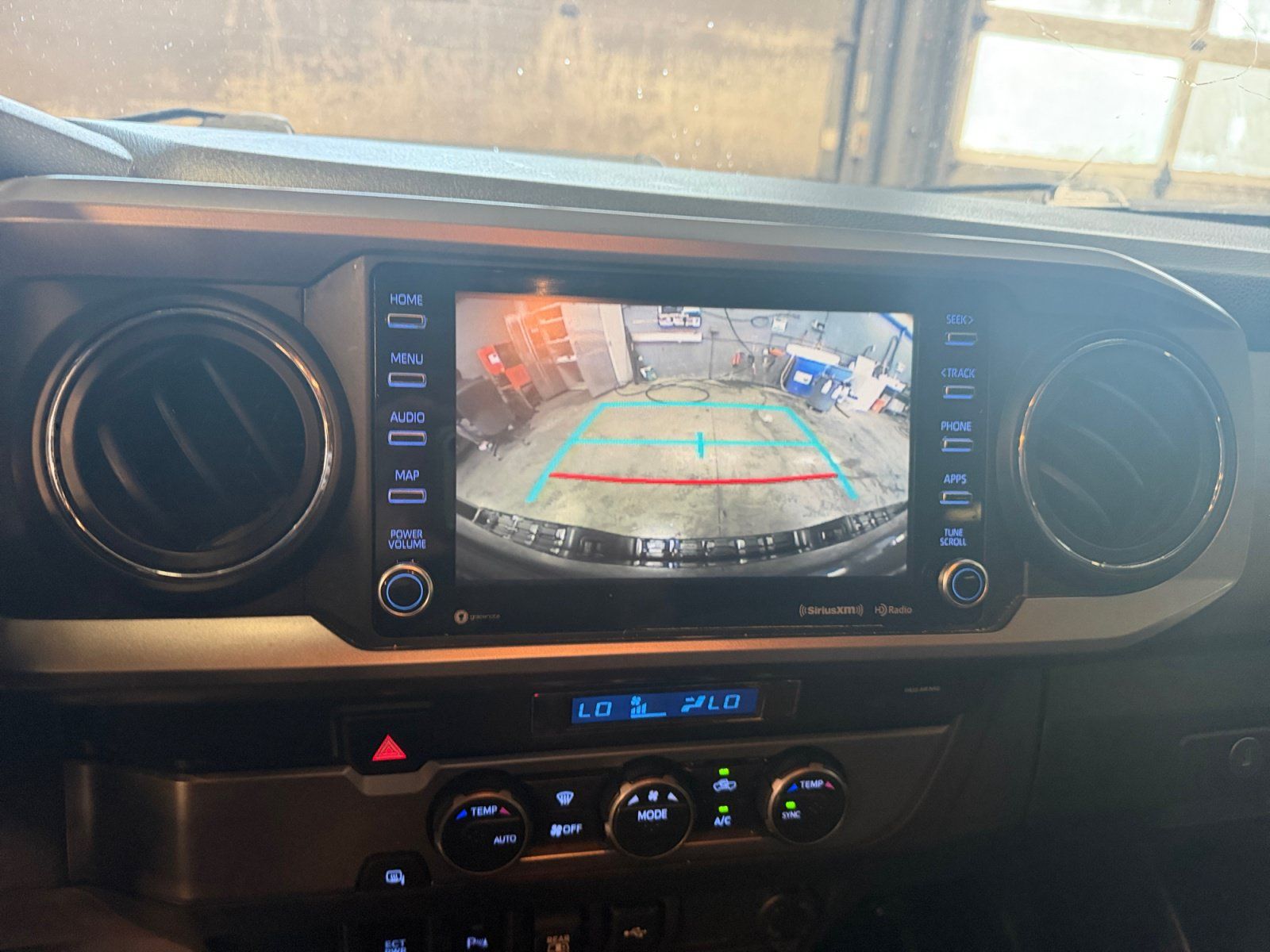 Used 2021 Toyota Tacoma SR5 RWD image 29