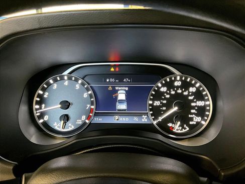 Used 2025 Nissan Frontier SV image 25