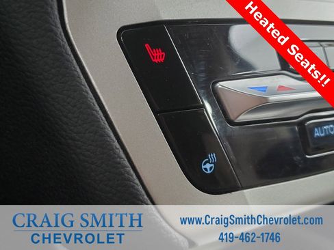 Used 2022 Ford Explorer XLT w/ Equipment Group 202A image 5