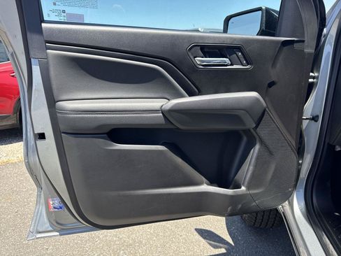 New 2026 GMC Canyon Elevation w/ LPO, Black Badging Package RWD image 17