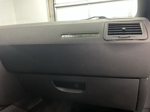 Used 2012 Dodge Challenger R/T image 10