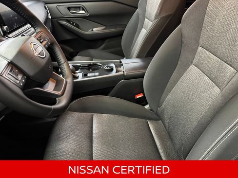 Certified 2025 Nissan Rogue SV AWD/4WD image 14