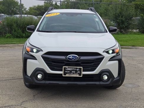 Used 2024 Subaru Outback Premium AWD/4WD image 4