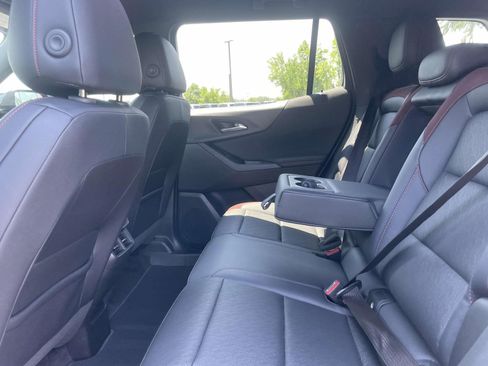 Used 2025 Chevrolet Equinox RS w/ Safety and Technology Package FWD image 11
