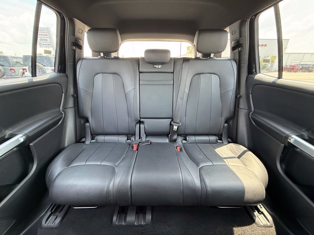 Used 2024 Mercedes-Benz GLB 250 image 30