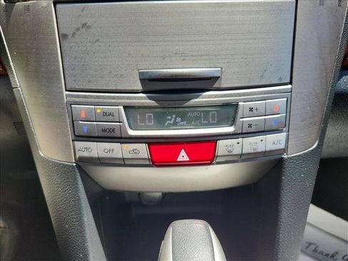 Used 2011 Subaru Legacy 2.5i Limited AWD/4WD image 22