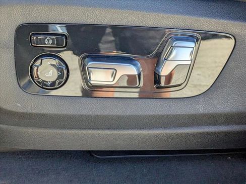 New 2026 BMW X7 M60i image 4