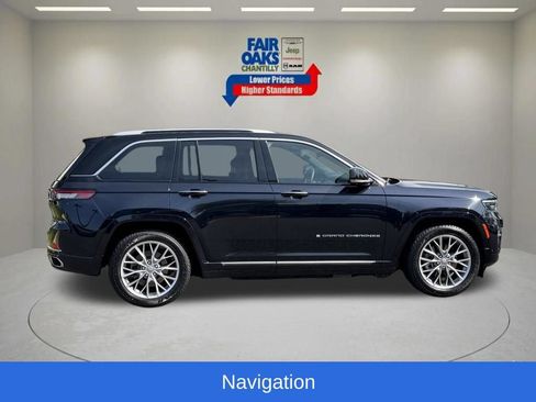 Used 2023 Jeep Grand Cherokee Summit w/ Luxury Tech Group V AWD/4WD image 7