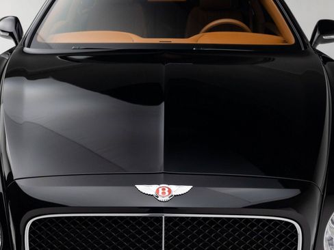 Used 2018 Bentley Flying Spur S V8 AWD/4WD image 20