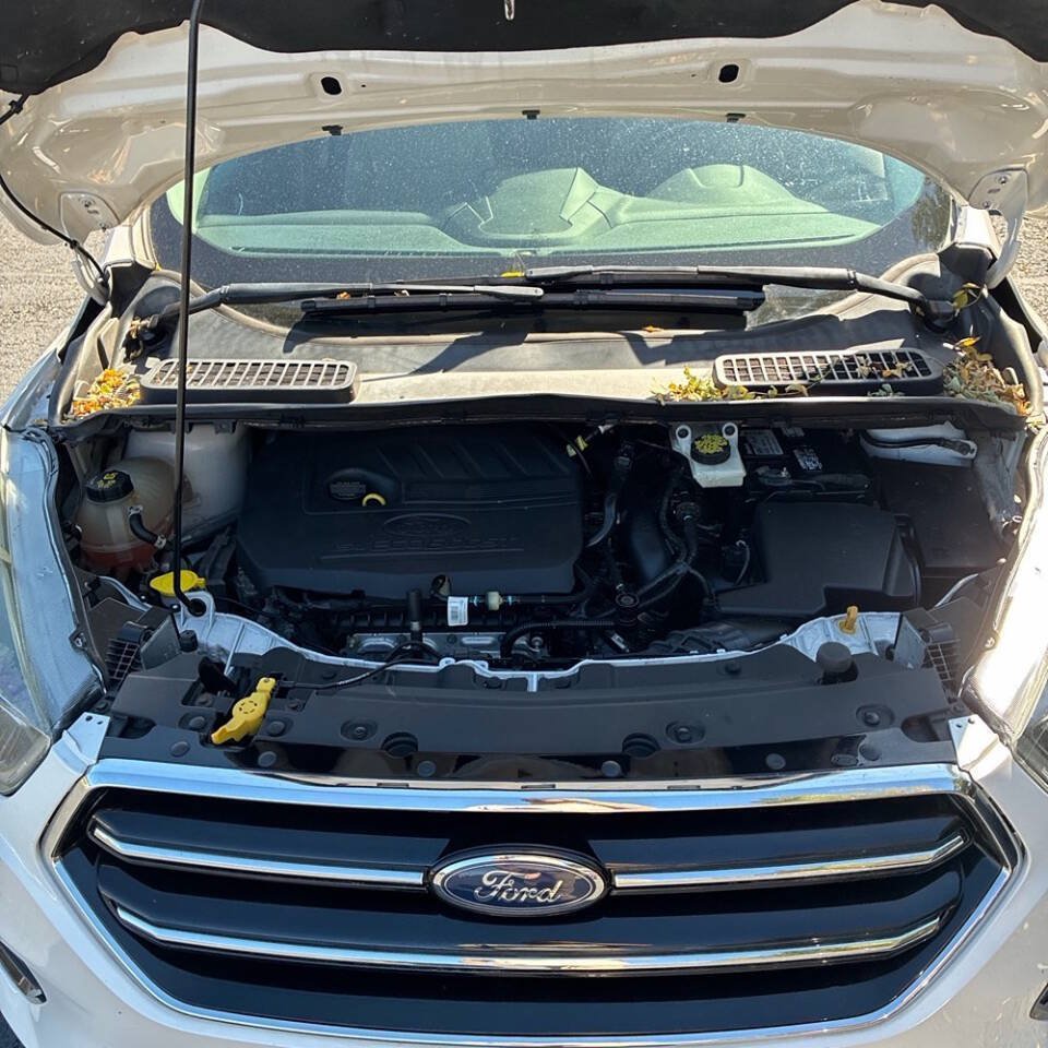 Used 2017 Ford Escape Titanium AWD/4WD image 13