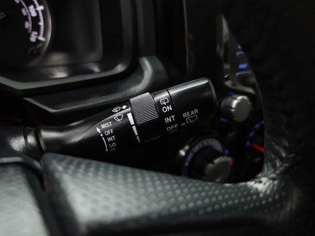 Used 2021 Toyota 4Runner TRD Off-Road Premium w/ Moonroof Package AWD/4WD image 23