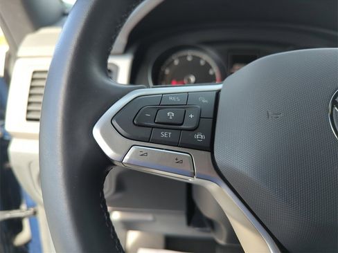 Used 2020 Volkswagen Atlas Cross Sport SE image 42