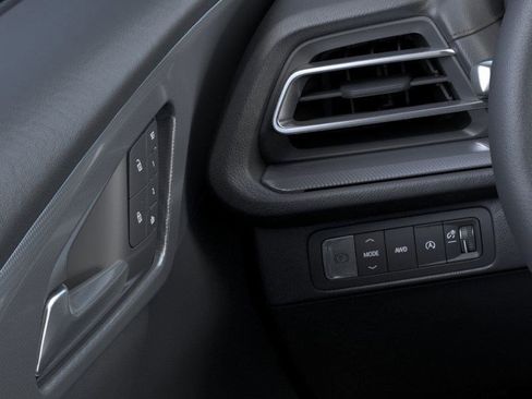 New 2025 Chevrolet Traverse High Country w/ LPO, Floor Liner Package image 22