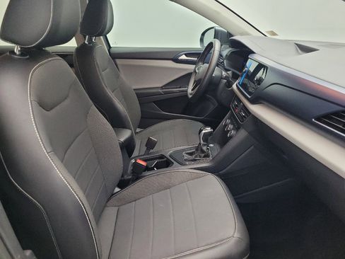 Used 2022 Volkswagen Taos SE image 21