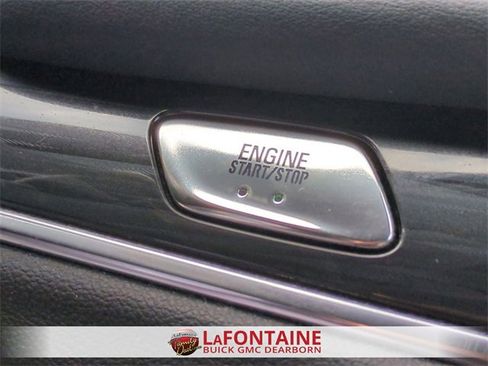 Used 2022 Buick Enclave Essence w/ Sport Touring Edition image 15