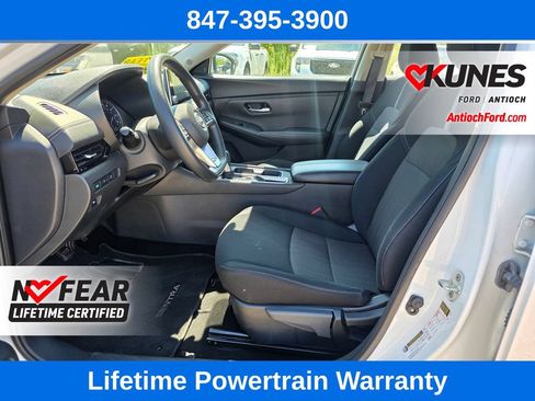 Used 2024 Nissan Sentra SV FWD image 14
