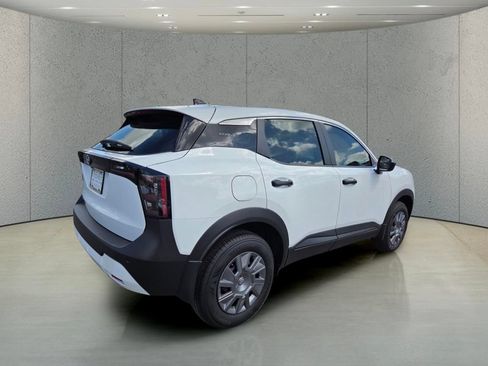 Used 2026 Nissan Kicks S FWD image 5