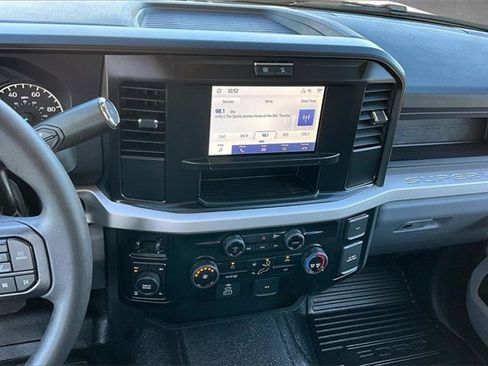 New 2026 Ford F250 XL w/ FX4 Off-Road Package image 7