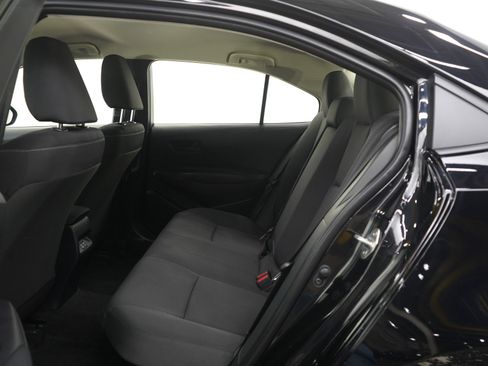 Used 2025 Toyota Corolla LE image 15