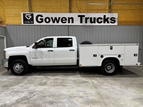 Used 2018 Chevrolet Silverado 3500 W/T w/ WT Convenience Package image 2
