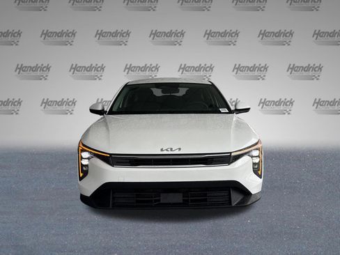 Used 2025 Kia K4 LXS image 6