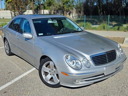 Used 2004 Mercedes-Benz E 320 Sedan image 5