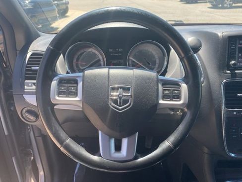 Used 2019 Dodge Grand Caravan GT FWD image 13