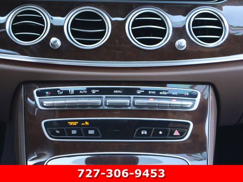 Certified 2022 Mercedes-Benz E 350 4MATIC Sedan image 21