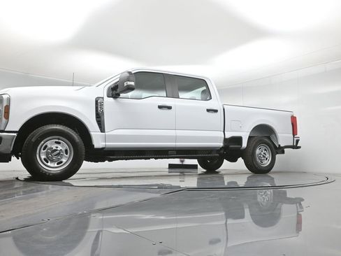 New 2026 Ford F250 XL w/ XL Chrome Package image 48