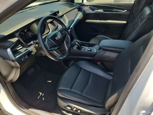 Certified 2024 Cadillac XT5 Premium Luxury FWD image 19