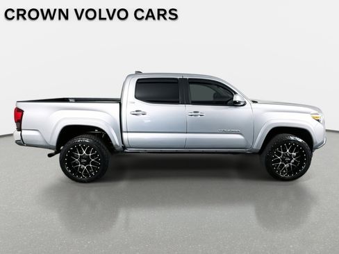 Used 2021 Toyota Tacoma SR5 image 4