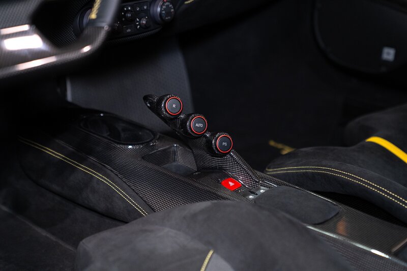 Used 2019 Ferrari 488 Pista Coupe RWD image 24