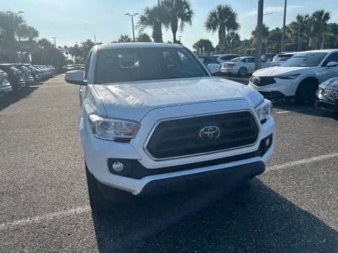 Used 2022 Toyota Tacoma SR5 RWD image 7