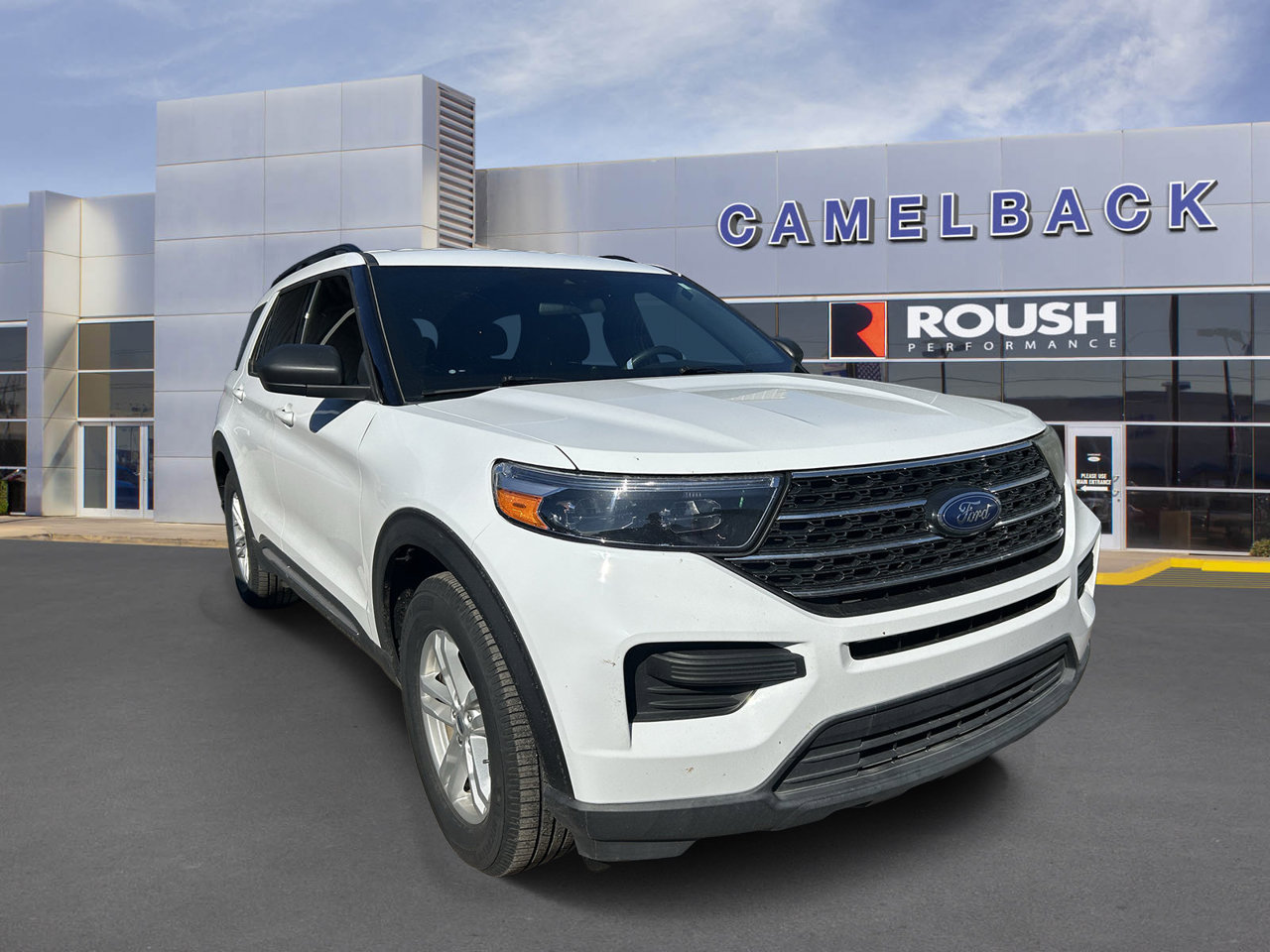 Used 2020 Ford Explorer XLT RWD image 3