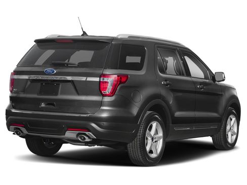 Used 2018 Ford Explorer Platinum AWD/4WD image 3
