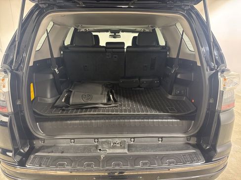 Used 2019 Toyota 4Runner Limited AWD/4WD image 29