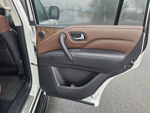 Used 2023 INFINITI QX80 Premium Select w/ Cargo Package image 14