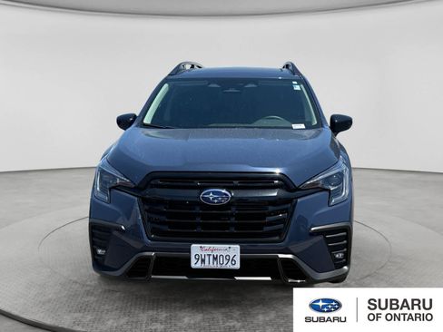 Used 2025 Subaru Ascent Onyx Edition w/ Onyx Package AWD/4WD image 2