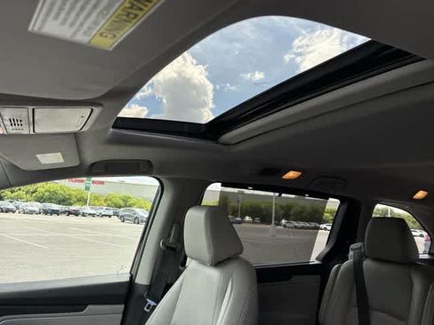 Used 2018 Honda Odyssey EX-L image 20
