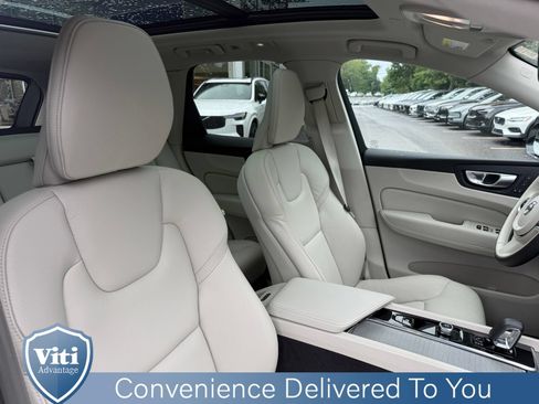 Used 2024 Volvo XC60 B5 Plus w/ Protection Package Premier AWD/4WD image 30